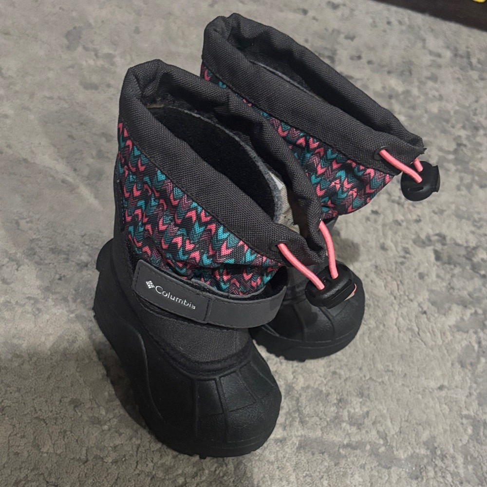 Columbia Toddlers' Black and Pink Patterned Winter Boots